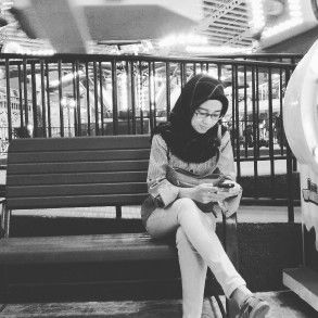 Reni Haryani profile icon