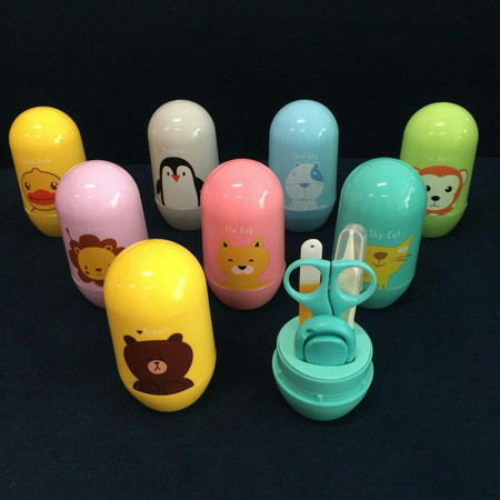 ชุดกรรไกรตัดเล็บ พร้อมกล่อง