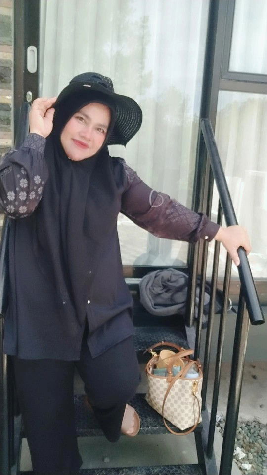 Yulia hamra  profile icon