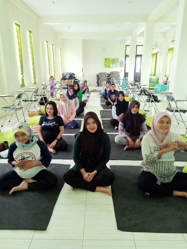 Senam Ibu Hamil