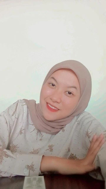 Uliyana Nuraini profile icon