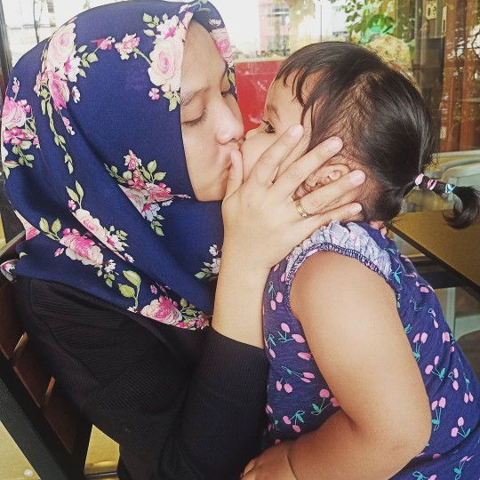 Yulianti sri profile icon