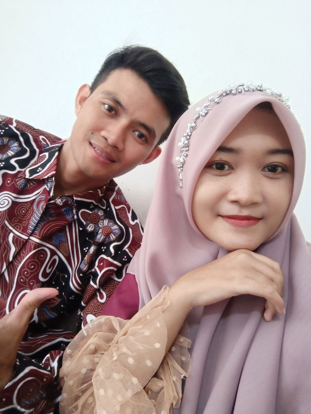 charunia profile icon