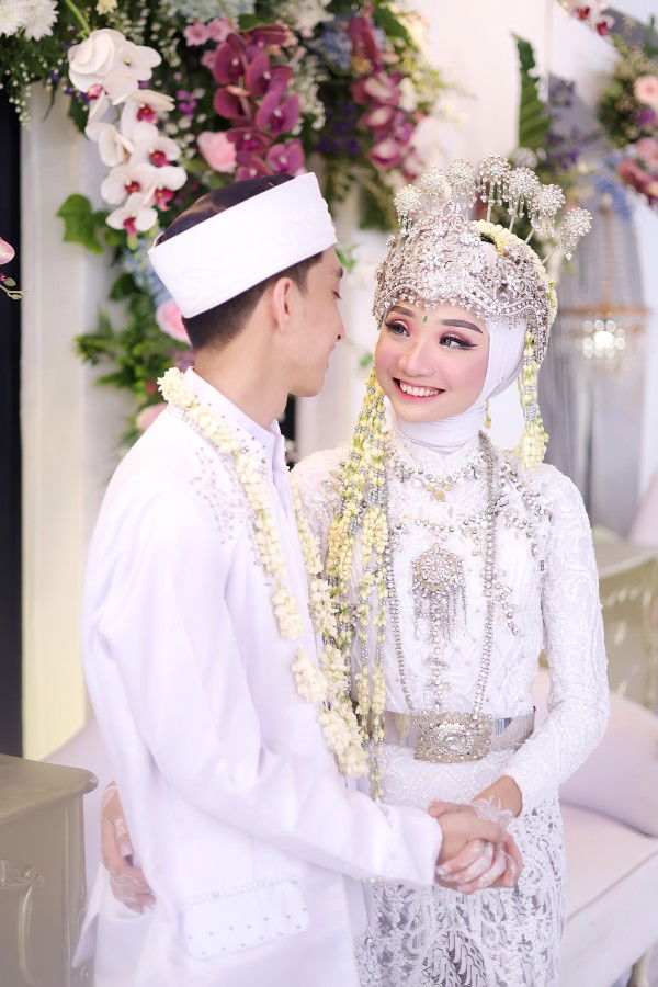 Serlina Sari profile icon