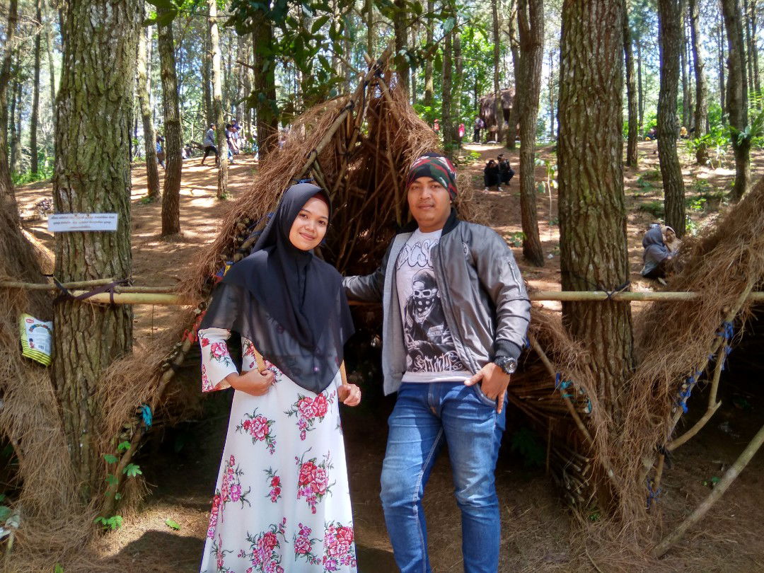 Desi Suryani profile icon