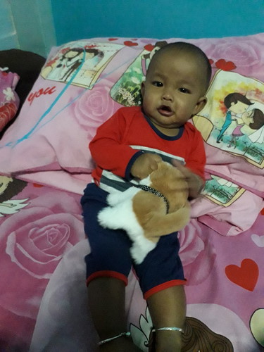 ลูกชาย8เดือน22วันยังไม่นั่งไม่คลาน