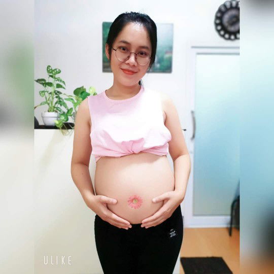 Chompoo Auemporn profile icon