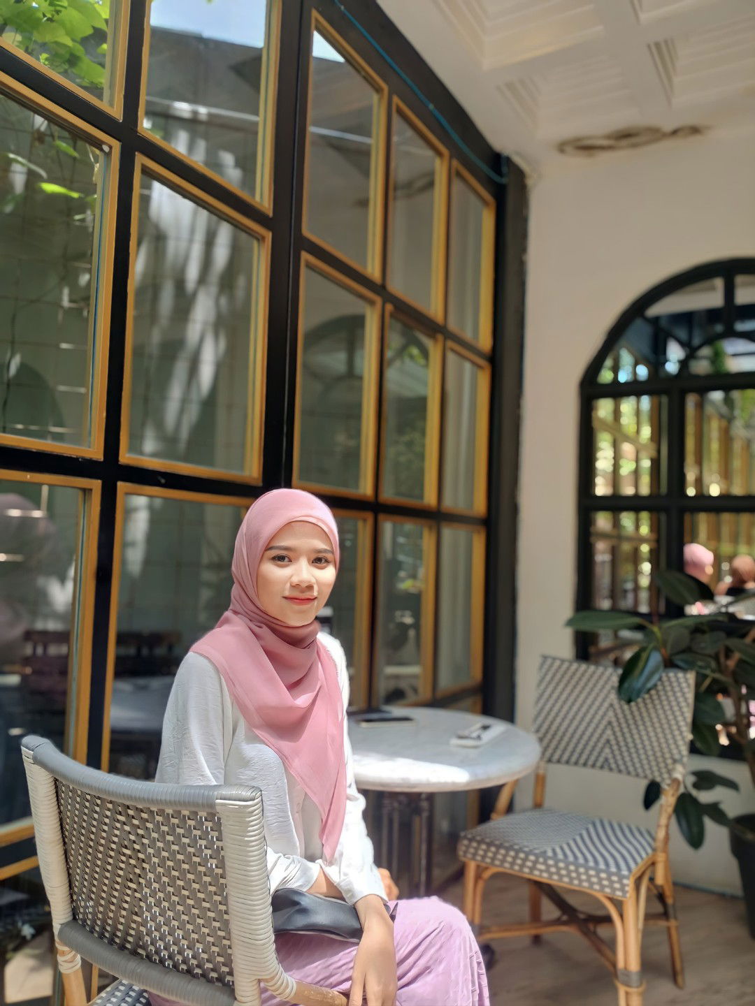 arlien astari iskandar alam profile icon