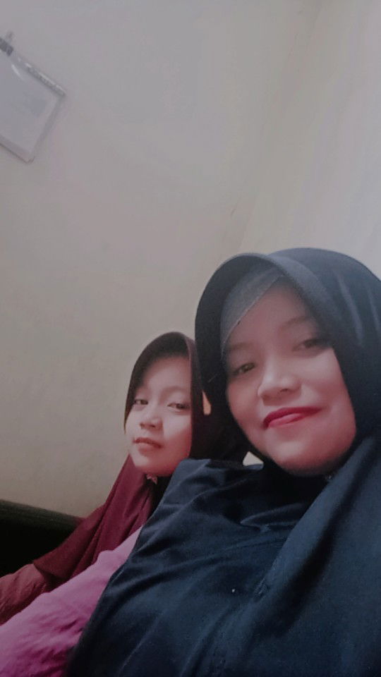 Dwie Noer Gadhiz Setya profile icon