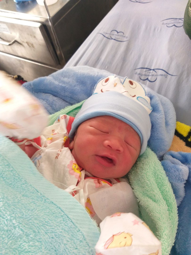 แตกแล้วค่ะคณุแม่ 37+2