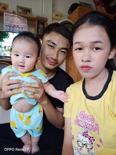 พ่อ แม่ ลูก