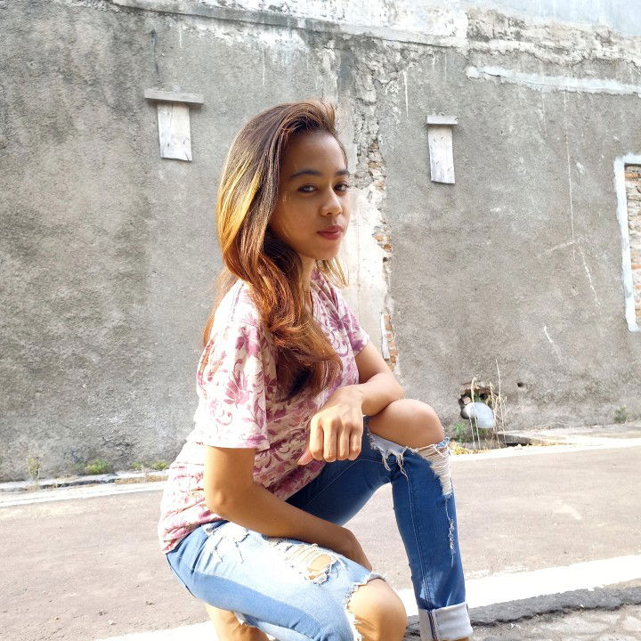 Tantri setyoningsih profile icon