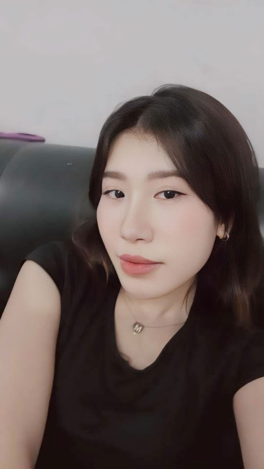 Olympia Pebbles profile icon