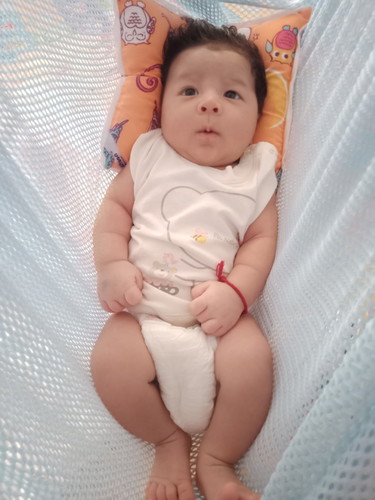 มาแชร์ประสบการณ์กันหน่อยคะ ลูกเรา1เดือน8วัน กินนมแม่+นมผง(บางมื้อ)