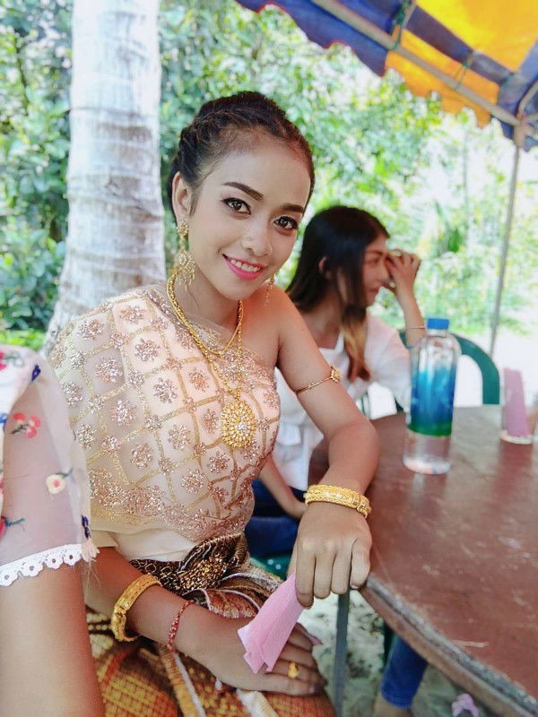 รถ' เบนซ์ profile icon