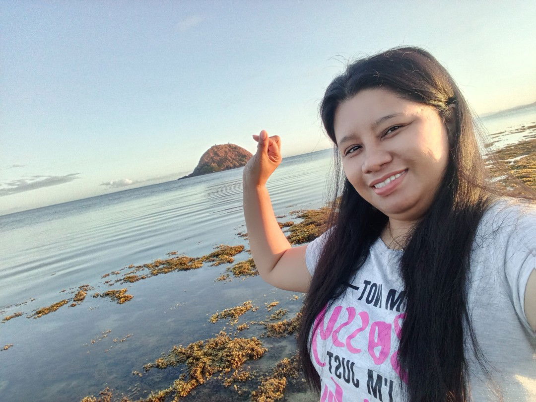 Madelene Flores profile icon