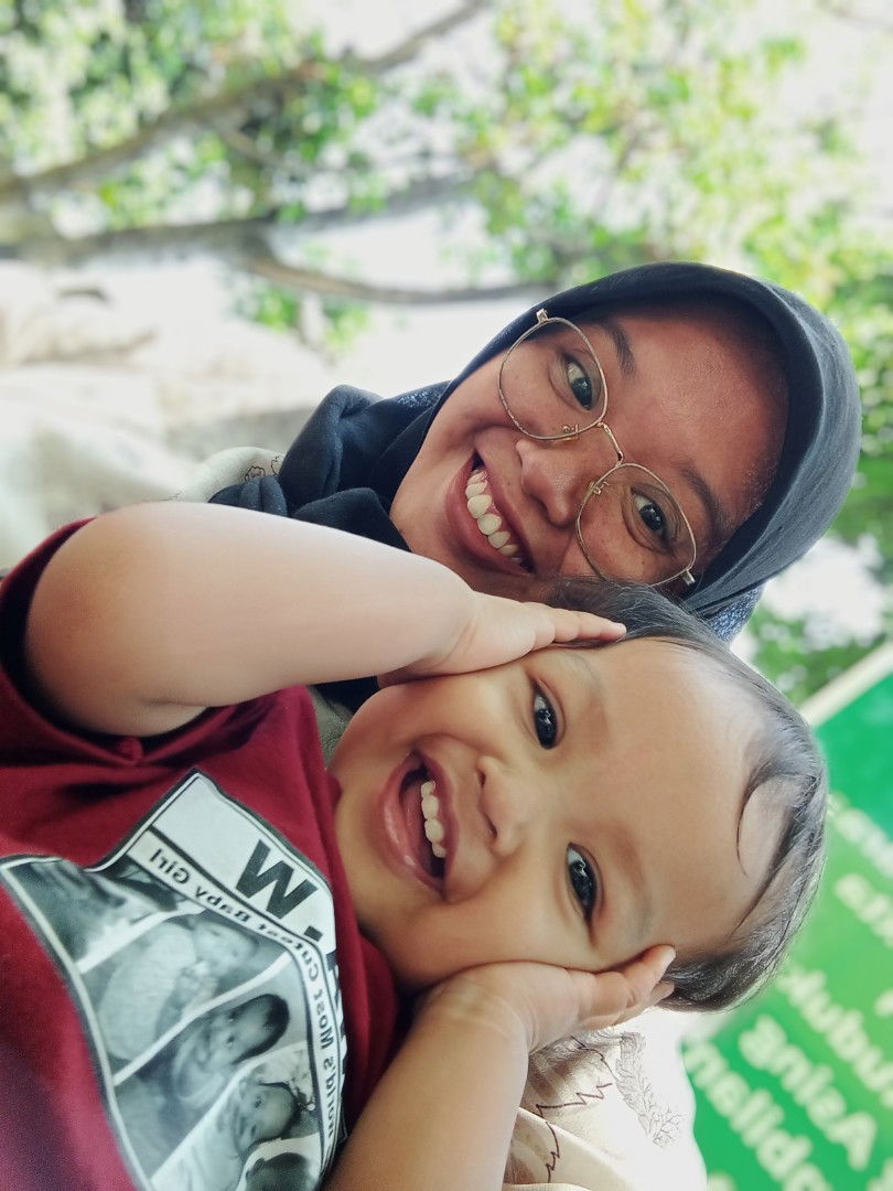 Reyna Dhesryna Yulfiani Rusfendi profile icon