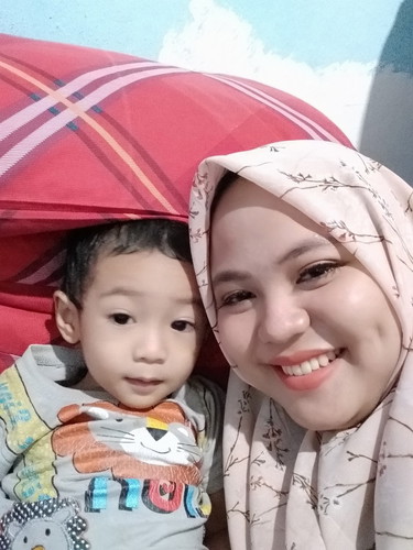 saat hamil anak pertama