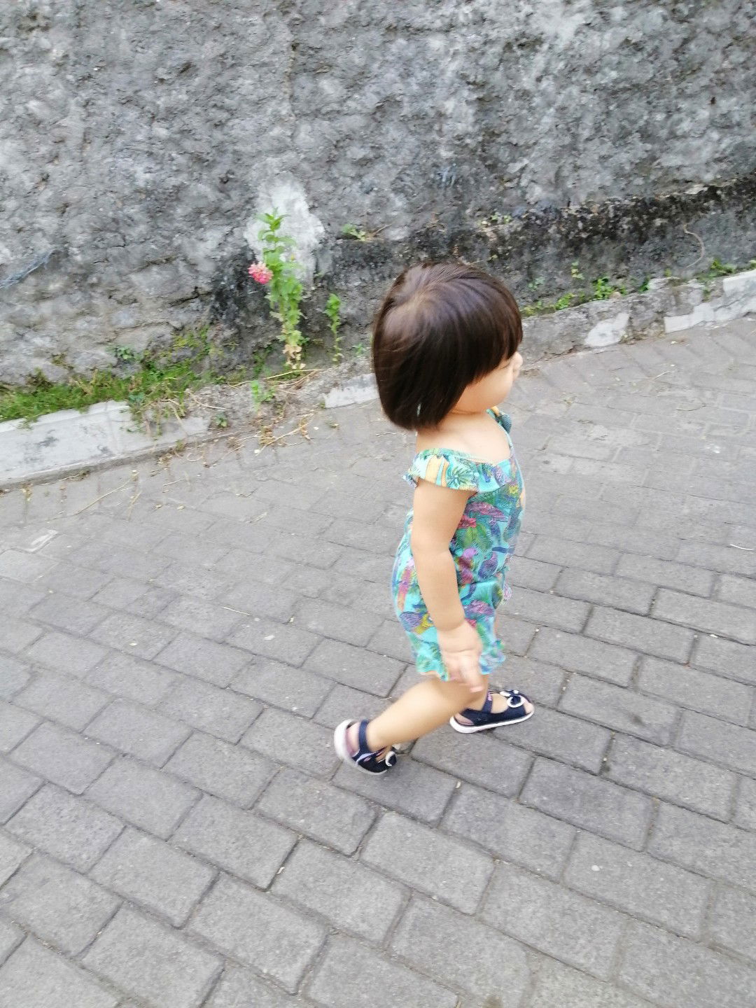 Pratiwi profile icon