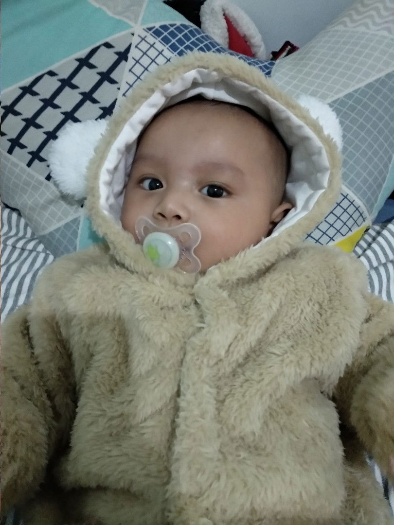 Bayi Bunda Pakai Empeng ga?