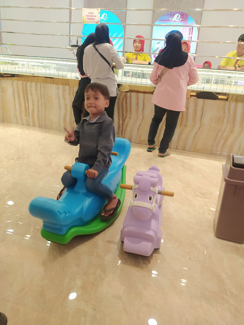 Fitri Yani profile icon