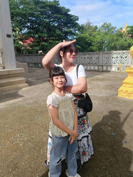 อ๊ะ อายส์ profile icon