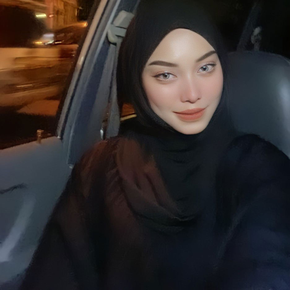 nur adrieana profile icon