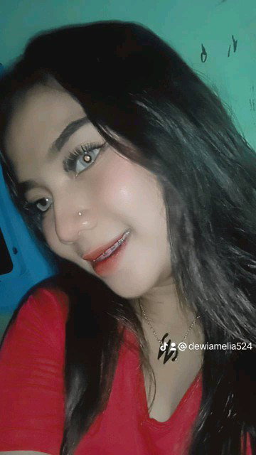 Dewi Amelia profile icon