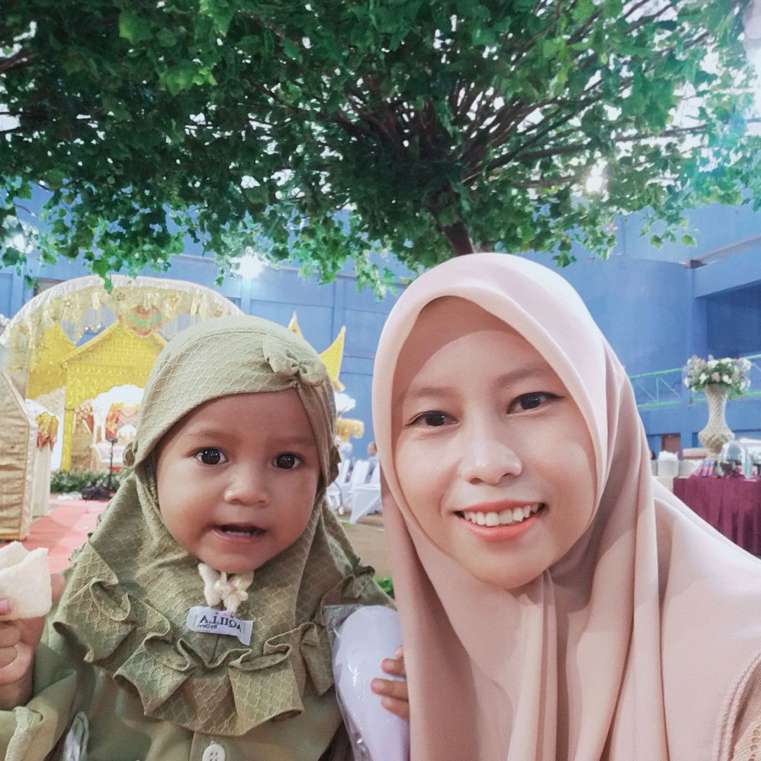 NENIK MUJIATI profile icon