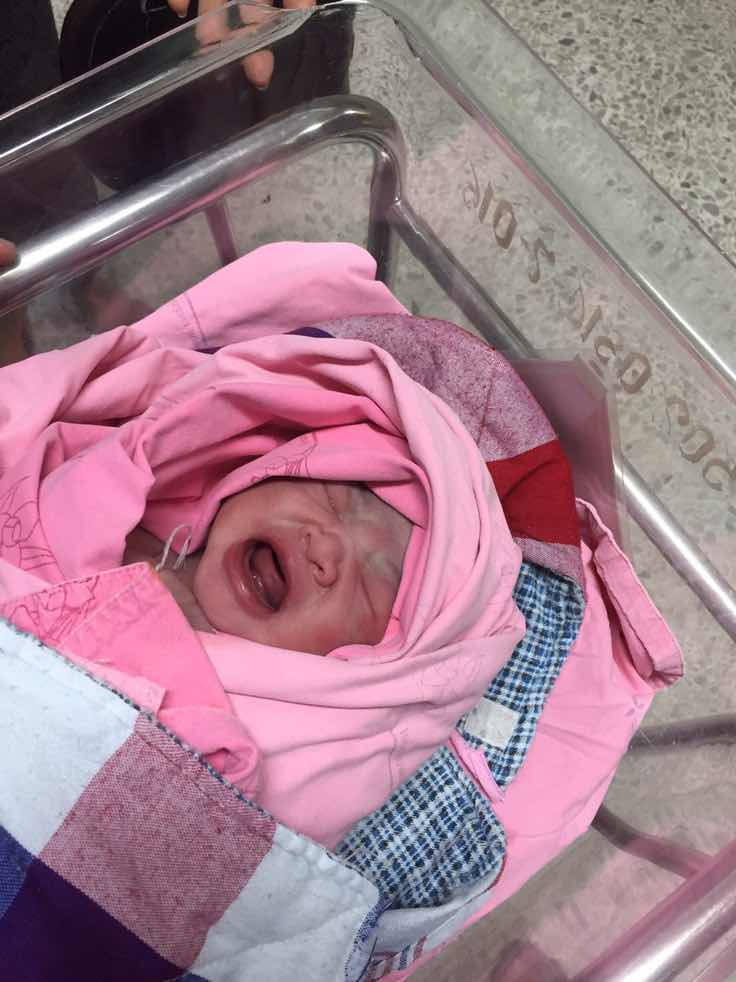 แตกแล้วจ้า ... ความเจ็บปวดที่งดงาม 38+5 w