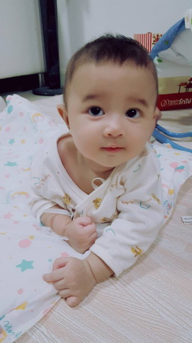 ลูกไม่ถ่าย