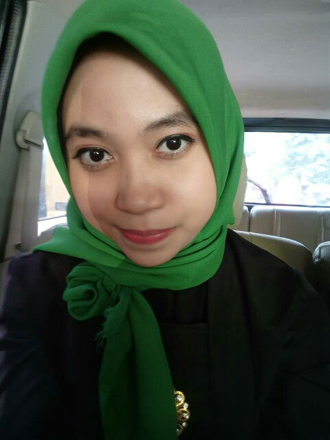 Desy Andriyani profile icon