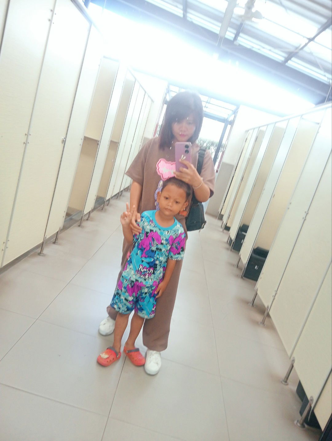 กานดา พื้นผา profile icon