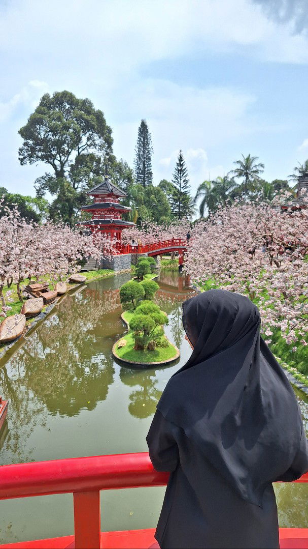 Safira Priyanti profile icon