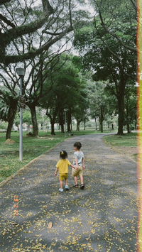 Myat Mon profile icon