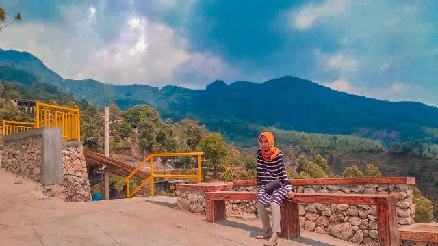 Vina Febriana profile icon