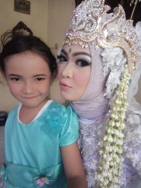 almi almania profile icon