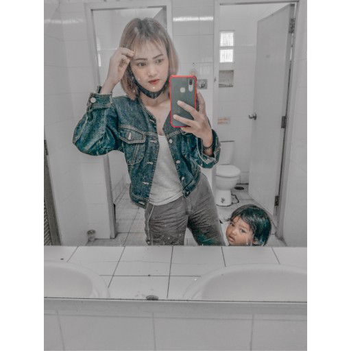 พิ๊'แต้มมมม เกือบดัง. profile icon