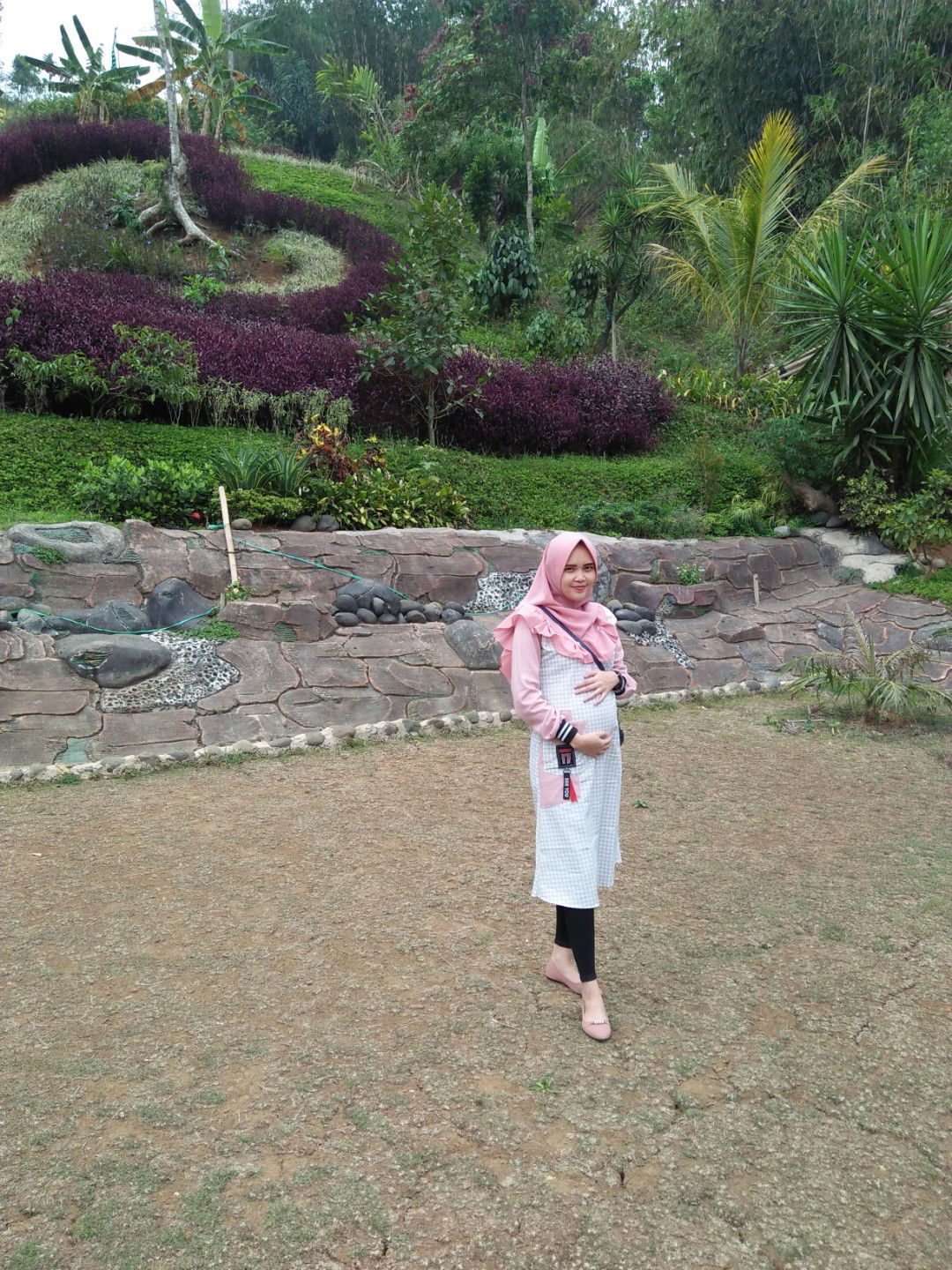 ViaOktaviani profile icon