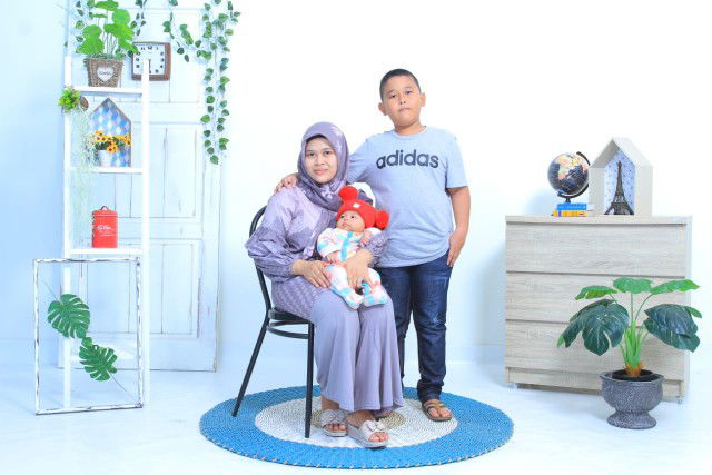 Ratna Dewi profile icon