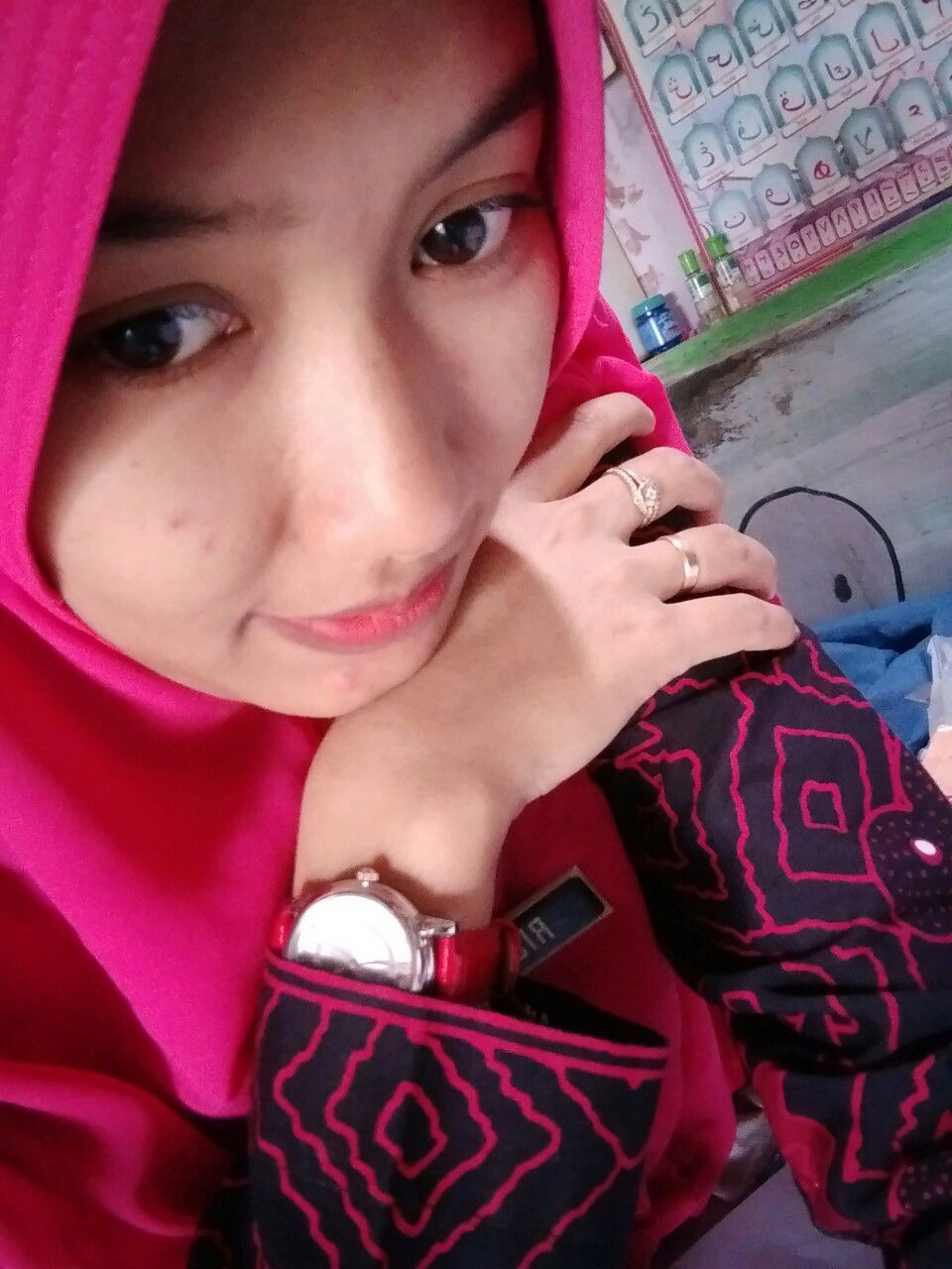 Risyanti Gasper profile icon