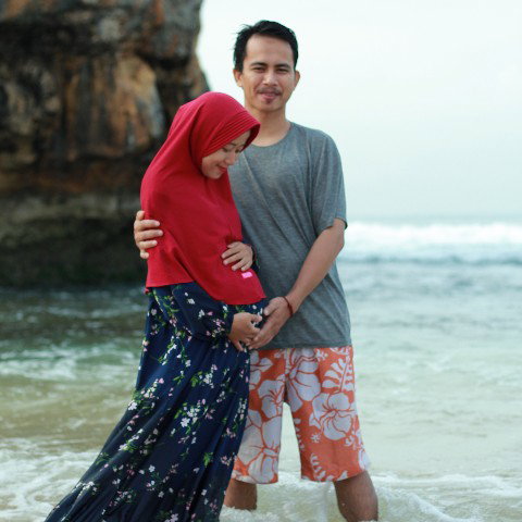 intan royani profile icon