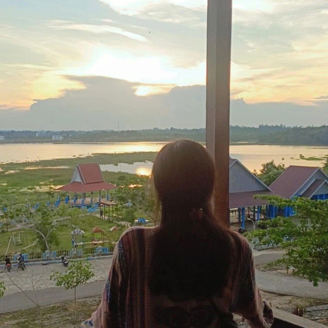 Annisa Putri profile icon