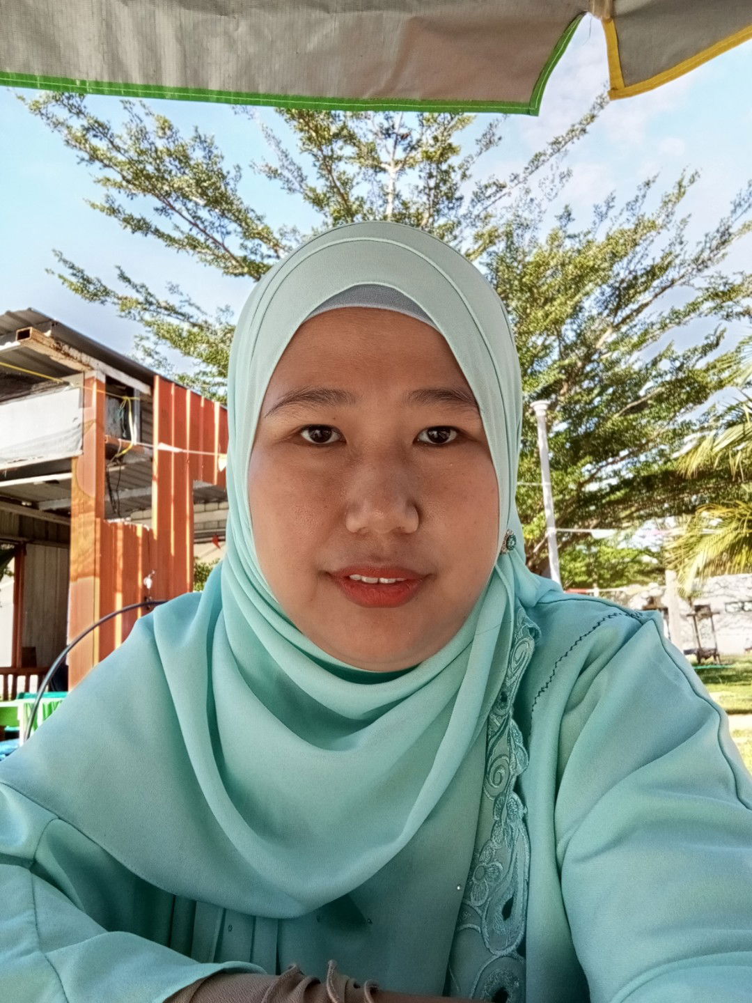 hamdiah binti suut profile icon