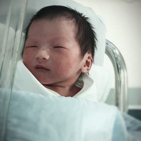 Born 10 Jan 2020 37W6D. My name is Quest.