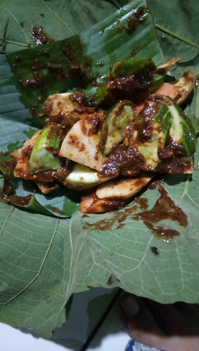 makan rujak