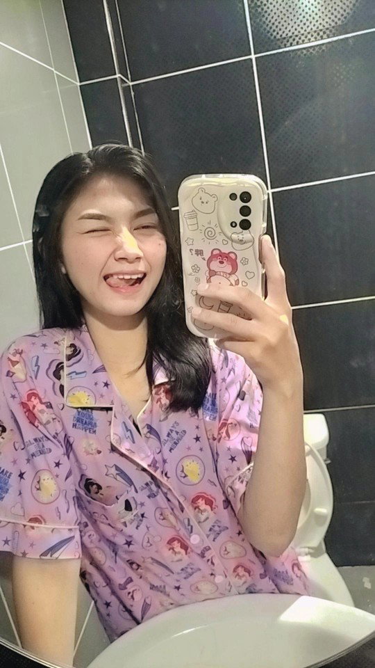 ไอซ์ แลนด์ profile icon