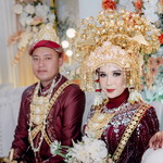 Dina Apriana profile icon