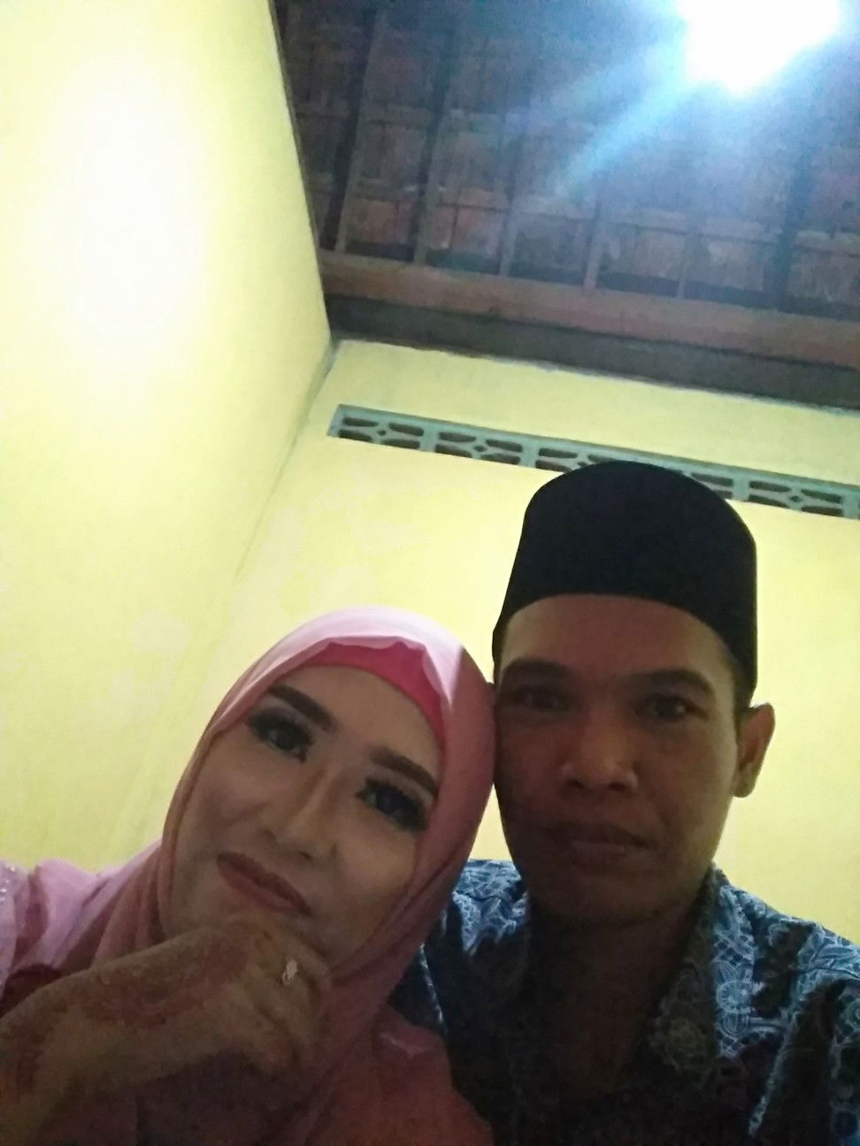 Yessy Novitha Zhary profile icon