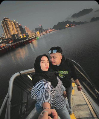 Amelia Pulungan (Ameliaapulungann) profile icon